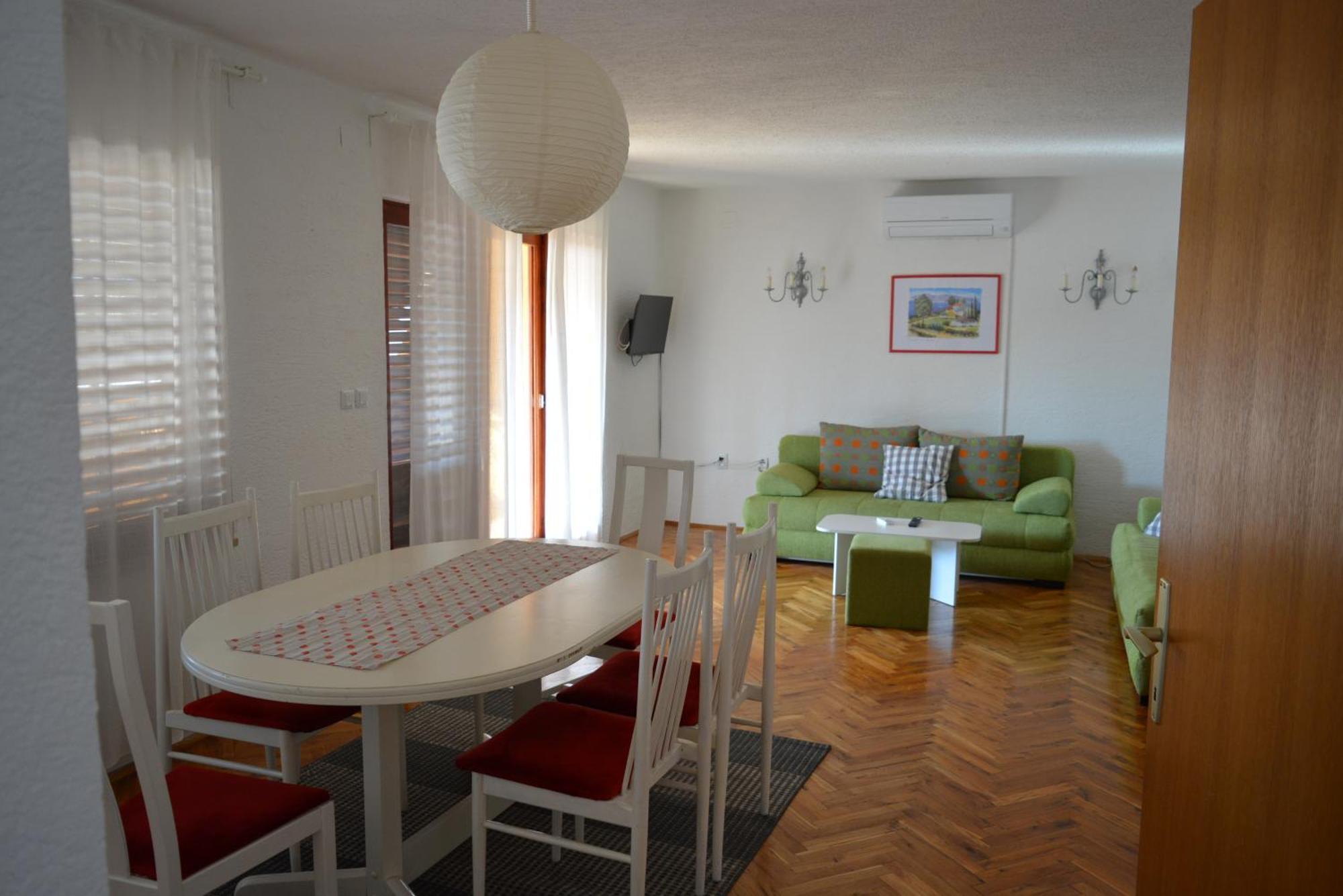 Apartment Ivana Kornić Kültér fotó